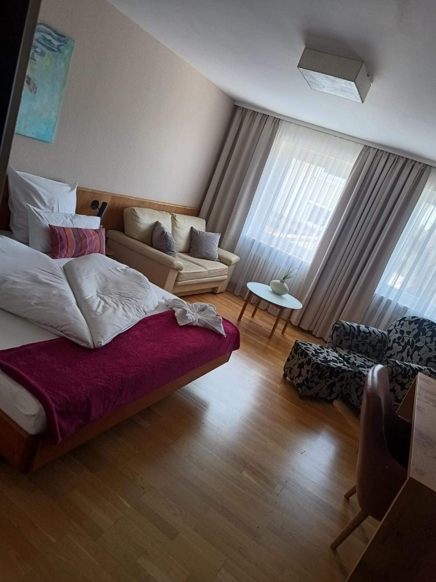 Maxhotel Hotel
